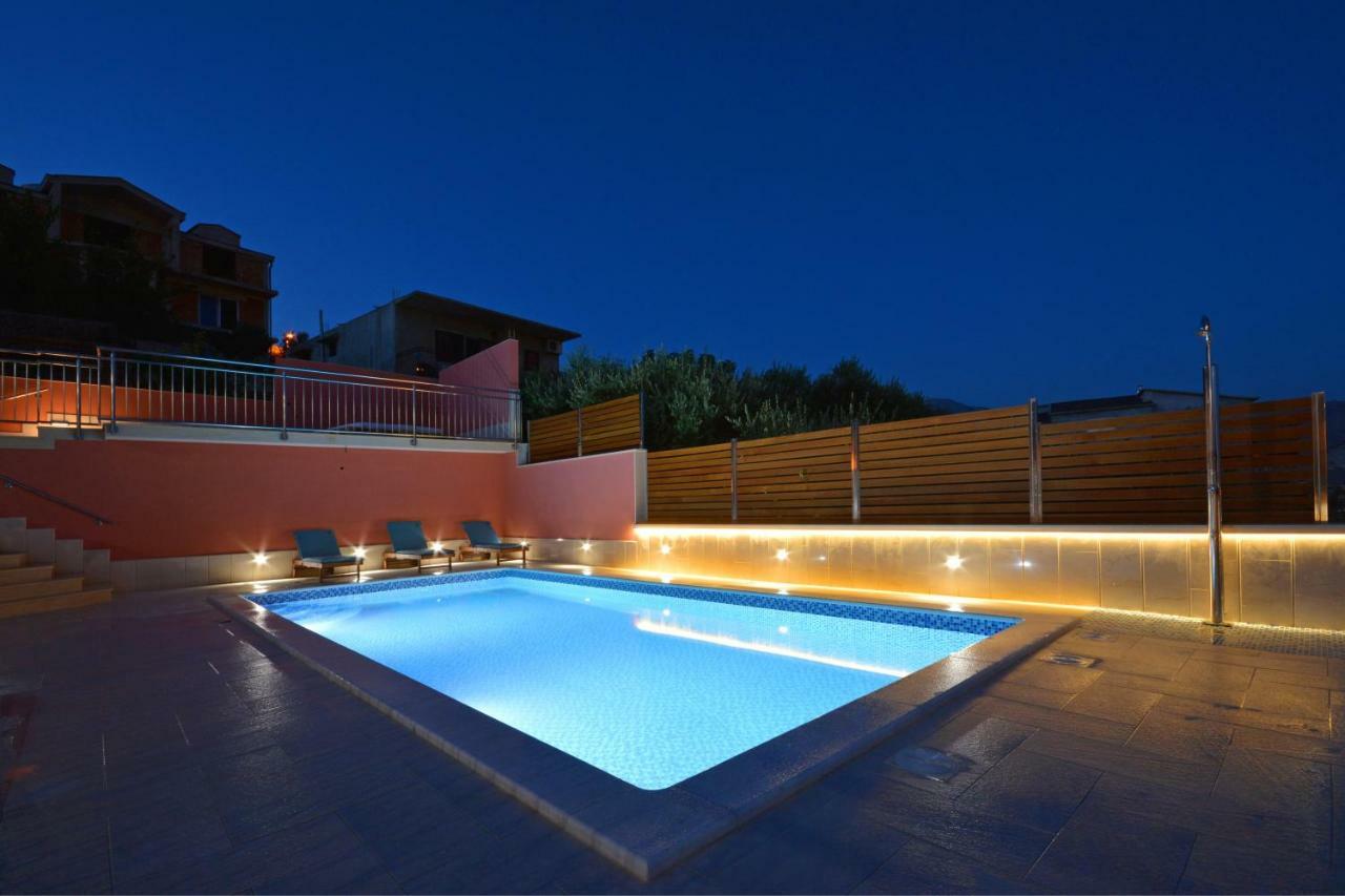 Апартаменты Apartman Lucic Сплит Экстерьер фото