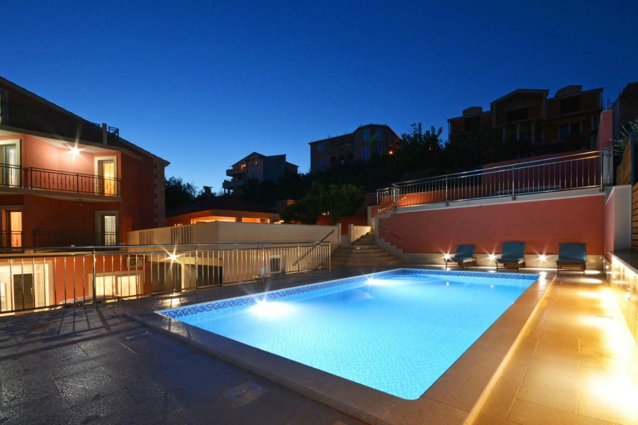 Апартаменты Apartman Lucic Сплит Экстерьер фото